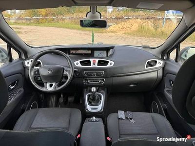 Biały Używany 2010 Renault Scénic III Minivan | 15 950 zł (Uczciwa cena)