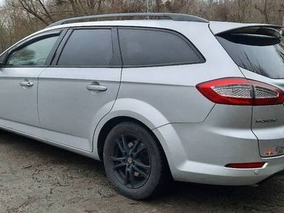 używany Ford Mondeo 2.0 TDCI nawigacja klima czujniki Faktura VAT