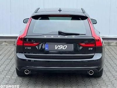 Używany Volvo V90 235 KM (172 kW) 2018 Czarny (metalik) Kombi