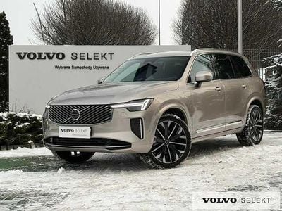 Używany Volvo XC90 250 KM (183 kW) 2025 Szary SUV