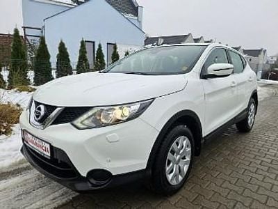 Biały Używany 2015 Nissan Qashqai SUV | 42 900 zł (Dobra cena)