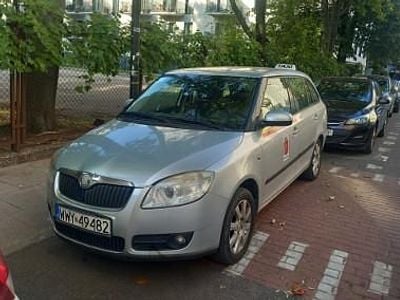 Srebrny Używany 2008 Skoda Fabia Hatchback | 4500 zł (Uczciwa cena)