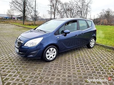 Używany Opel Meriva 100 KM (73 kW) 2012 Niebieski Minivan