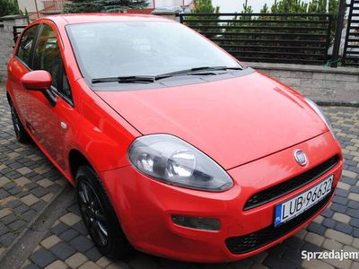 Używany Fiat Punto 2012 Czerwony Hatchback