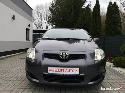 używany Toyota Auris 1.4dm 90KM 2008r. 197 000km