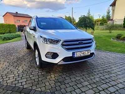 Biały Używany 2017 Ford Kuga Titanium SUV | 55 900 zł (Uczciwa cena)