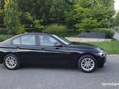 Używany BMW 318 136 KM (100 kW) 2016 Czarny Sedan/Limuzyna