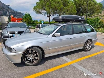 BMW 525