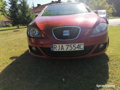 Używany Seat Leon 140 KM (102 kW) 2007 Czerwony Sedan/Limuzyna