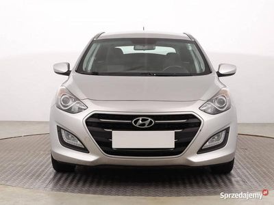 Srebrny Używany 2016 Hyundai i30 Kombi | 31 999 zł (Dobra cena)
