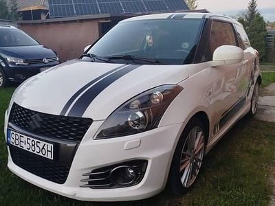 Biały Używany 2011 Suzuki Swift Sport Coupe | 21 000 zł