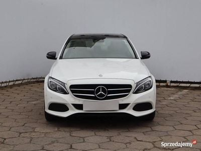 Używany Mercedes C200 2016 Biały Sedan/Limuzyna