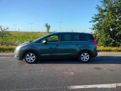 Szary Używany 2010 Peugeot 5008 Minivan | 16 900 zł