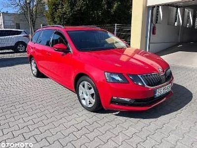 Czerwony Używany 2018 Skoda Octavia Ambition Kombi | 42 500 zł (Dość drogi)