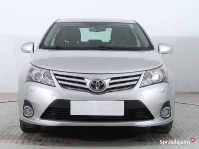 Używany Toyota Avensis 152 KM (111 kW) 2013 Srebrny Sedan/Limuzyna