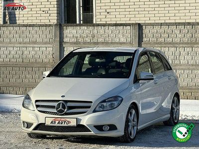 Biały Używany 2012 Mercedes B180 AMG Minivan | 39 900 zł