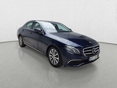 używany Mercedes E220 2dm 194KM 2018r. 293 895km