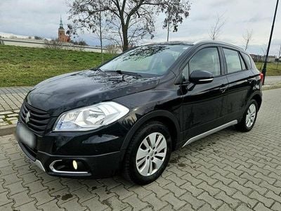 Czarny Używany 2013 Suzuki SX4 S-Cross SUV | 33 990 zł (Dość drogi)