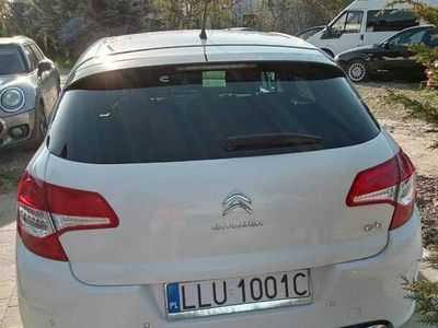 Biały Używany 2010 Citroën C4 Hatchback | 21 900 zł