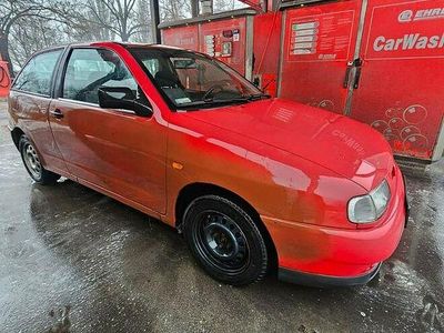 Używany Seat Ibiza 1999 Czerwony Hatchback