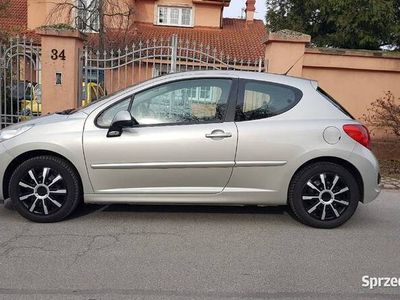 używany Peugeot 207 2008r 1.6 benzyna panorama dach