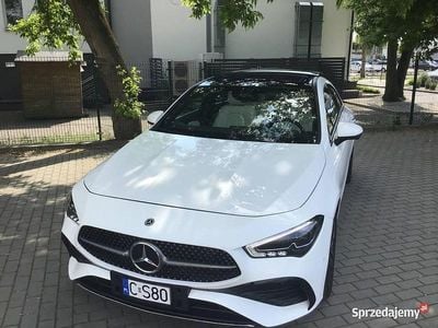 Używany Mercedes CLA250 2024 Biały Sedan/Limuzyna