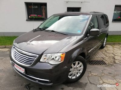 używany Chrysler Town & Country Limited - 3.6 benzyna - zadbany piękny stan