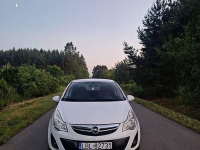 Biały Używany 2013 Opel Corsa Sedan/Limuzyna | 15 500 zł (Dobra cena)