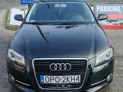 Używany Audi A2 2012 Czarny Hatchback