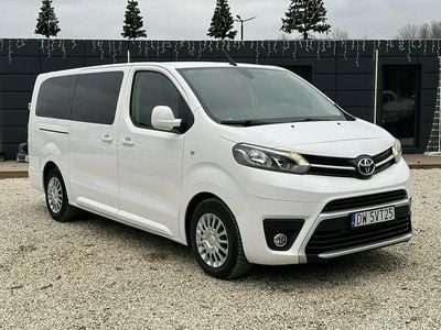 Biały (metalik) Używany 2022 Toyota Proace Verso Business Edition Kombi | 105 900 zł (Uczciwa cena)