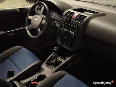Granatowy Używany 2005 VW Golf V Hatchback | 6790 zł (Uczciwa cena)