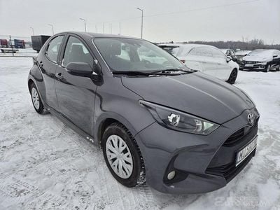 Używany Toyota Yaris 2021 Grafitowy Hatchback