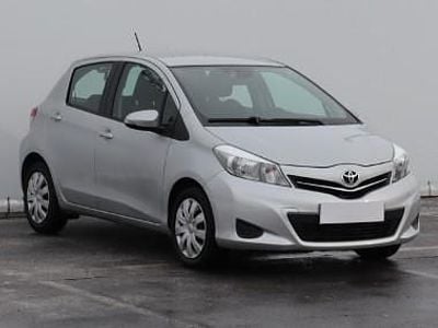 Srebrny Używany 2013 Toyota Yaris Hatchback | 13 999 zł (Super Cena)
