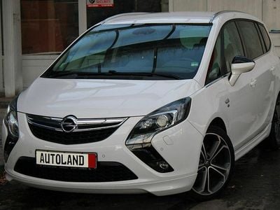 Biały (metalik) Używany 2014 Opel Zafira OPC Minivan | 43 999 zł