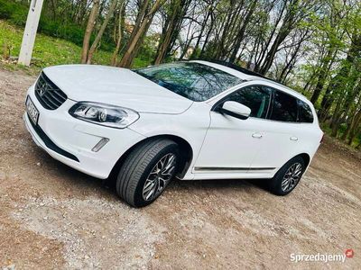 używany Volvo XC60 D4 Summum Panorama, radar, skóra. Bez wkładu. Pełen serwis