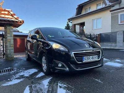 Czarny Używany 2016 Peugeot 5008 SUV | 37 000 zł (Super Cena)