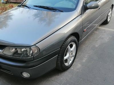Szary Używany 1999 Renault Laguna Hatchback | 5399 zł