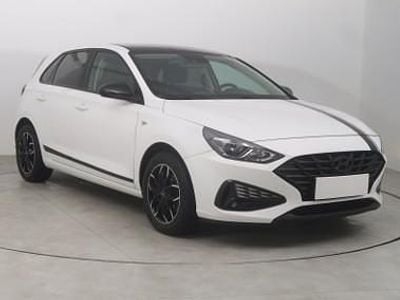 Biały Używany 2020 Hyundai i30 Hatchback | 48 999 zł (Dobra cena)