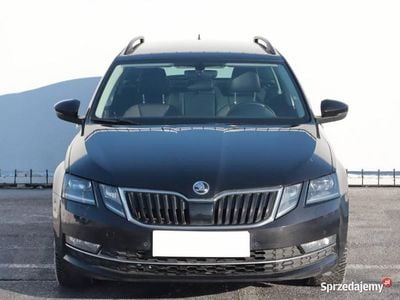 Czarny Używany 2020 Skoda Octavia Kombi | 54 999 zł (Uczciwa cena)
