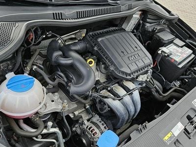 Czarny Używany 2016 Seat Ibiza Sedan/Limuzyna | 28 900 zł (Dobra cena)