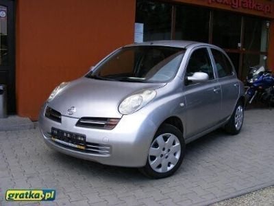 Srebrny Używany 2003 Nissan Micra Hatchback | 6400 zł