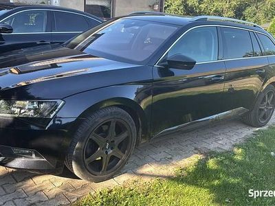 Czarny Używany 2017 Skoda Superb LAURIN & KLEMENT Kombi | 55 000 zł