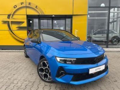 Niebieski Używany 2024 Opel Astra S | 104 990 zł