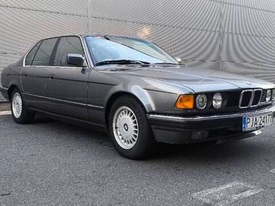 Używany BMW 735 1989 Szary Sedan/Limuzyna