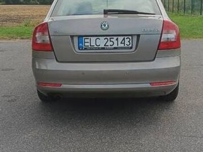 Używany Skoda Octavia 2009 Beżowy Sedan/Limuzyna