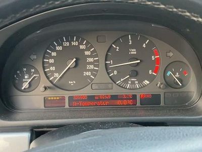 Używany BMW 525 2001 Niebieski Sedan/Limuzyna