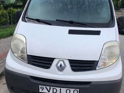 Biały Używany 2009 Renault Trafic Minivan | 9999 zł