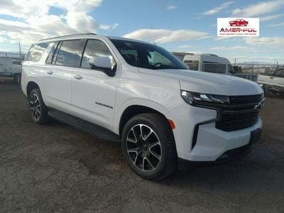 Biały Używany 2021 Chevrolet Suburban SUV | 235 000 zł