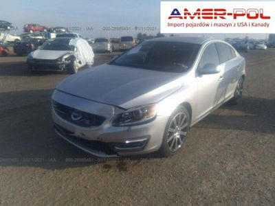 Używany Volvo S60 240 KM (176 kW) 2016 Srebrny Sedan/Limuzyna