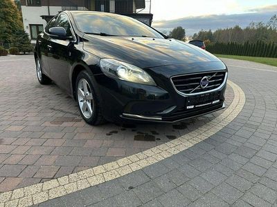 Używany Volvo V40 115 KM (84 kW) 2015 Czarny Kombi